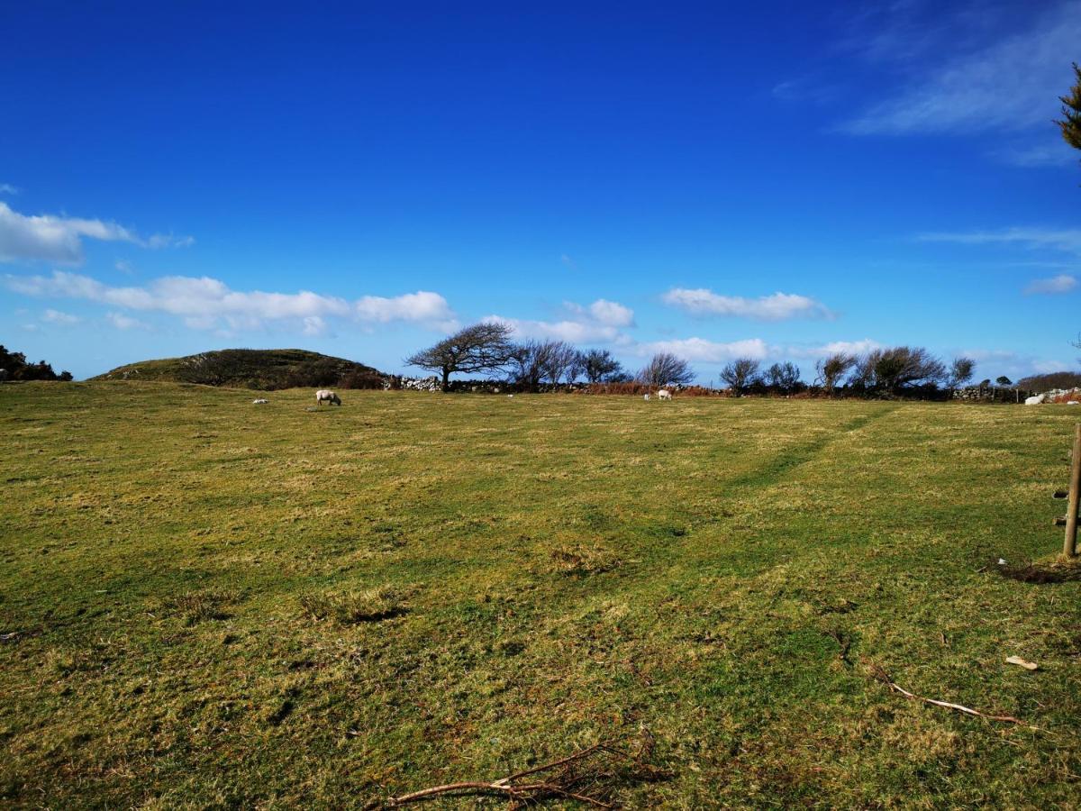 Апартаменты Ty Gwennol Near Gilfach Goch Лланбедр Экстерьер фото